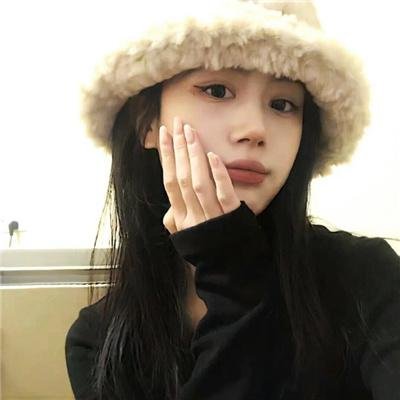 冰属性男子与酷酷女同事